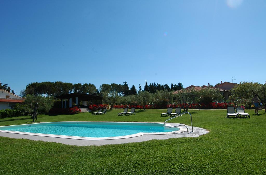 Poggio Degli Olivi Guest House ซาตูร์เนีย ภายนอก รูปภาพ