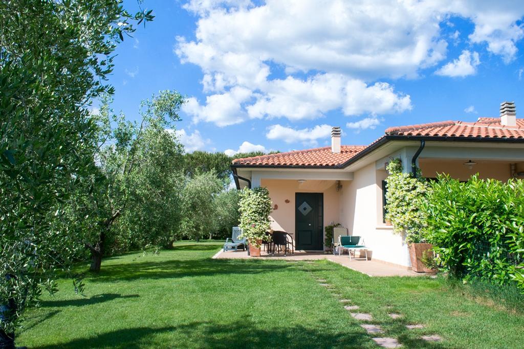 Poggio Degli Olivi Guest House ซาตูร์เนีย ภายนอก รูปภาพ