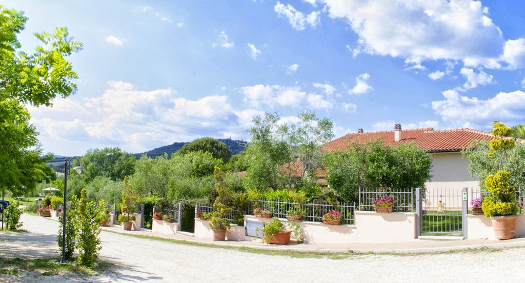 Poggio Degli Olivi Guest House ซาตูร์เนีย ภายนอก รูปภาพ