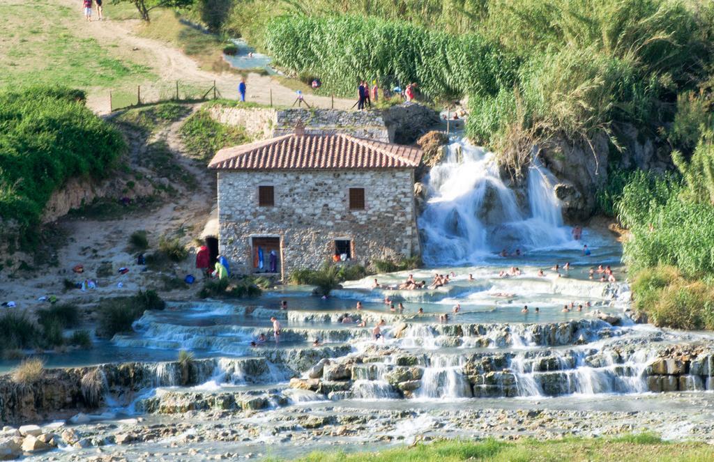 Poggio Degli Olivi Guest House ซาตูร์เนีย ภายนอก รูปภาพ